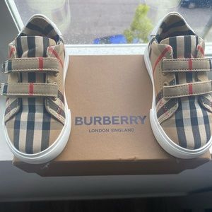 Burberry Toddler shoes